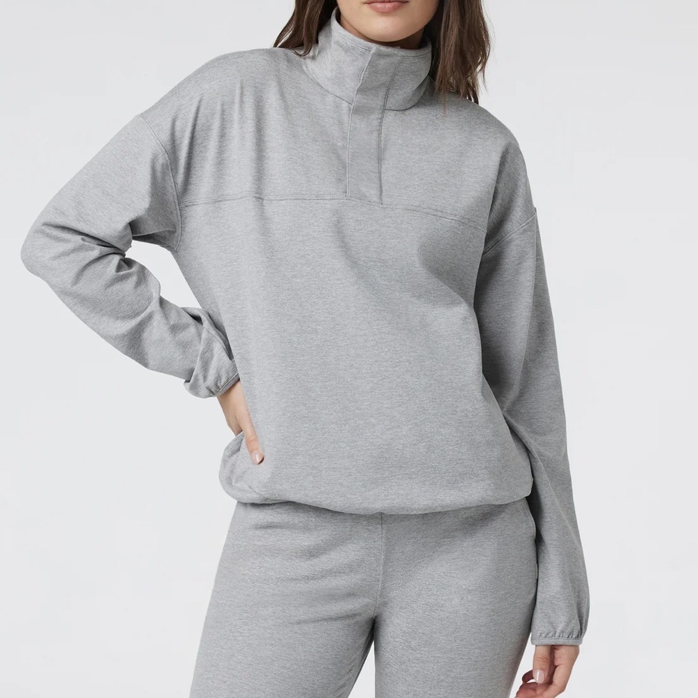 Vuori Granite Snap Mock Dreamknit Warm Pullover Light Heather Grey Medium